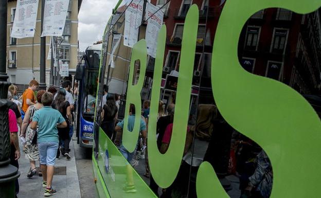 Pillada cuando intentaba huir en un autobús tras robar en un establecimiento de Valladolid