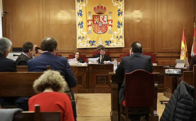 El voto a ciegas de los exconsejeros de Caja Segovia