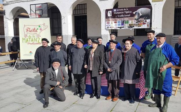 Animada matanza tradicional en Ledrada aprovechando el buen tiempo