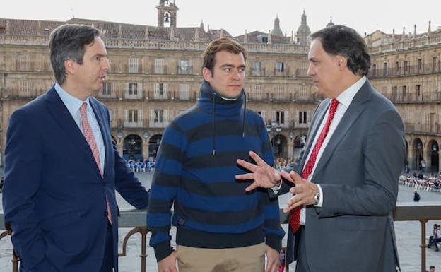 Recepción del alcalde de Salamanca al piloto Lorenzo Santolino