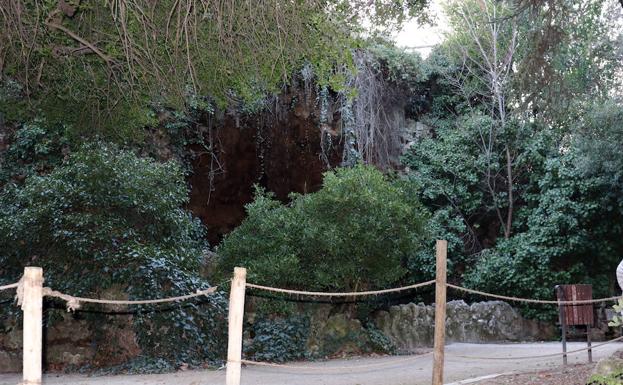 El Campo Grande recuperará la gruta para visitas después de tres décadas abandonada