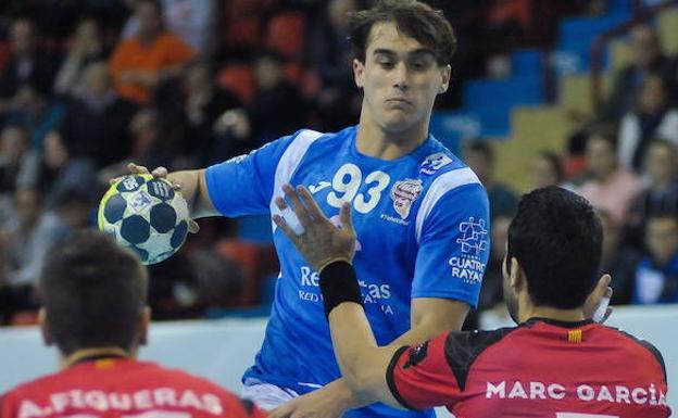 Víctor Rodríguez renueva en el Recoletas hasta 2021
