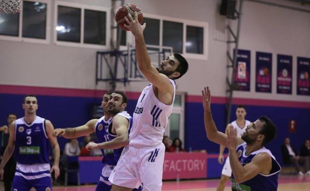 Milenko Veljkovic, la nueva torre del Chocolates Trapa Palencia