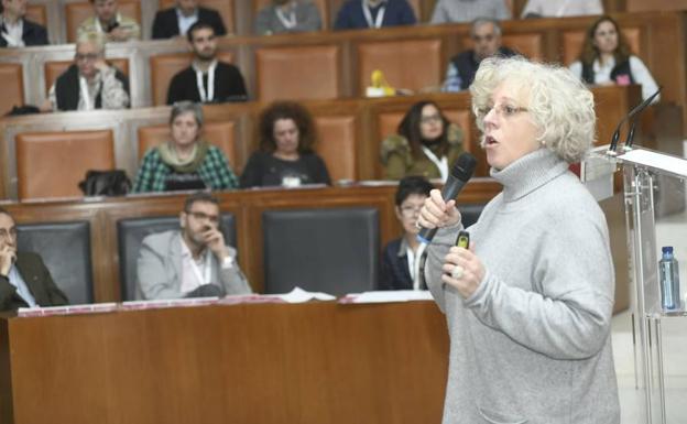 La Master of Wine Elizabeth Gabay rechaza la moda actual de los rosados pálidos de Provenza