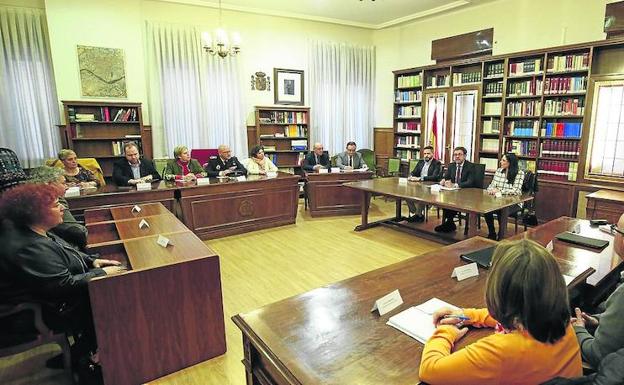 La lucha contra la violencia de género se refuerza con una nueva comisión