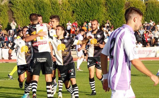 Derbi especial para acercarse al reto en Unionistas