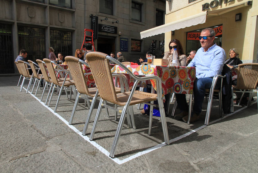 El Ayuntamiento de Segovia estudia suavizar las líneas de las terrazas en la zona histórica