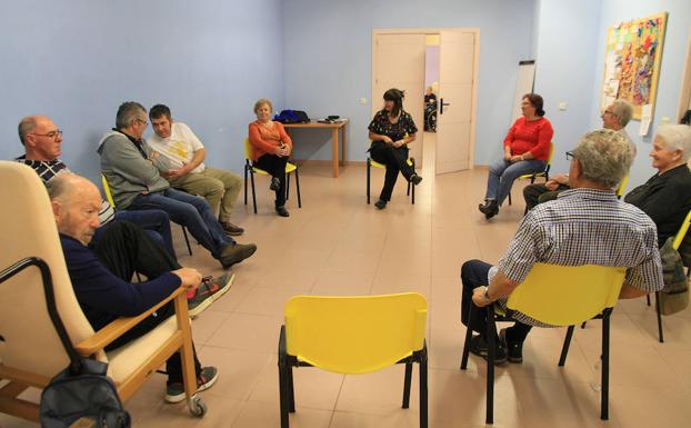 La asociación del párkinson atiende a cerca de 40 personas en los centros de Segovia y Cuéllar