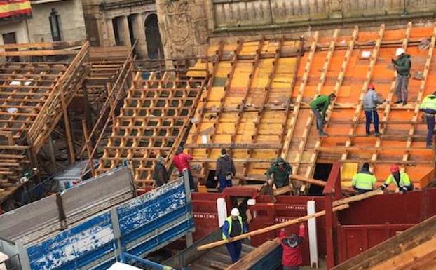 Constructores y operarios municipales devuelven la normalidad a Ciudad Rodrigo