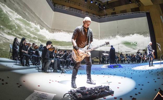 Carlos Escobedo: «Todo concierto de rock es más transgresor con lo sinfónico detrás»