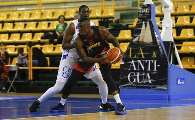 La Antigua CB Tormes vence tras dos prórrogas al Hospitalet y sigue soñando con la salvación (99-91)