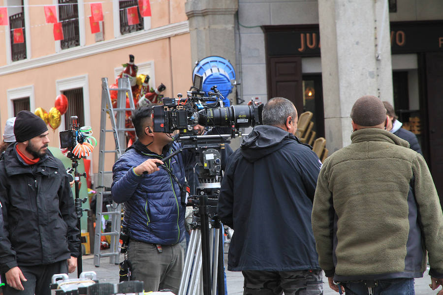 Rodaje de una película china en la Plaza Mayor de Segovia