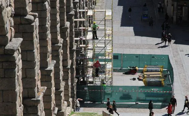 El andamiaje para retirar la Virgen del Acueducto alcanzará 24 metros en su parte más alta