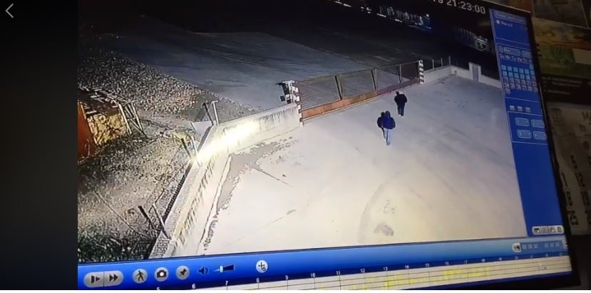 Secuencia del robo de un camión en una empresa de Alcazarén