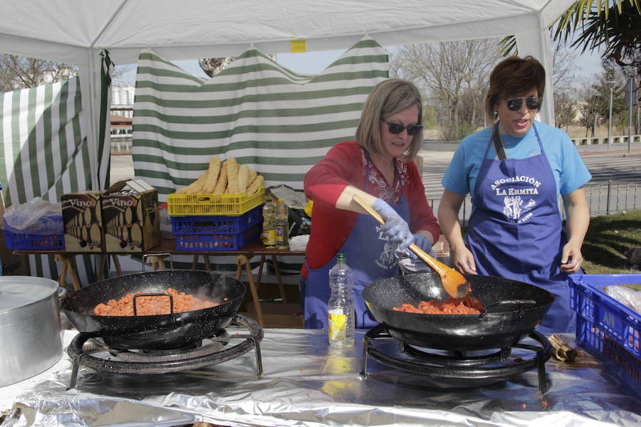 La Asociación Cultural La Ermita de Laguna de Duero organiza el Día de la Matanza