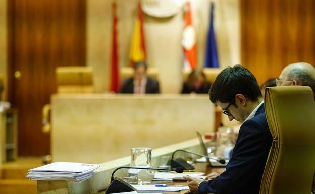 PSOE y Ganemos acercan posiciones con su rechazo frontal al nuevo presupuesto