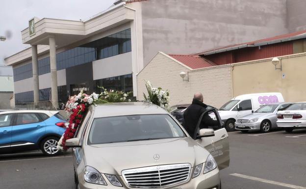 El hijo del dueño de la funeraria El Salvador prepara una fianza hipotecaria para salir en libertad