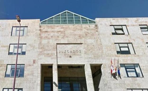 Propina una bofetada a su exmarido en presencia de su hijo y se enfrenta a pena de cárcel