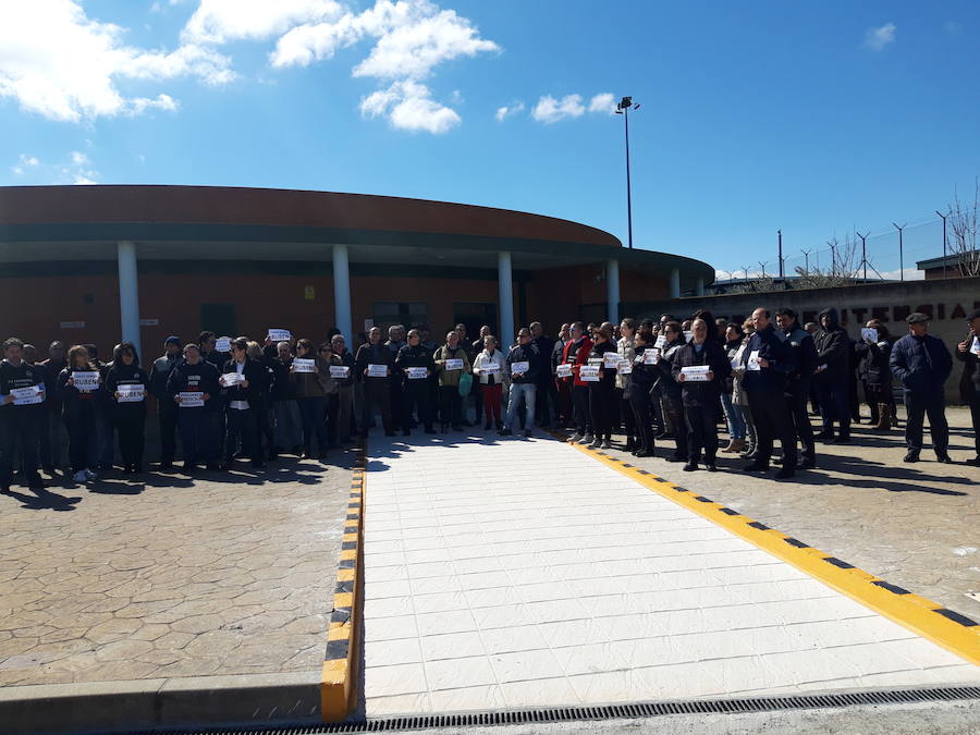 Ingresa en aislamiento en la cárcel de Dueñas el preso que apuñaló a un funcionario en Soto del Real