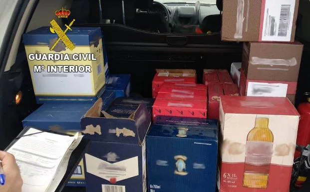 Detienen en Villamanín a los autores de un robo de bebidas alcohólicas por valor de 1400 euros en Mercaleón