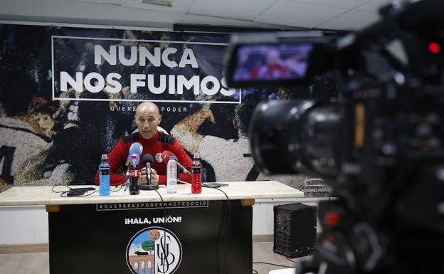 Antonio Calderón: «Las Palmas Atlético está más necesitada que nosotros y hay que aprovecharlo»