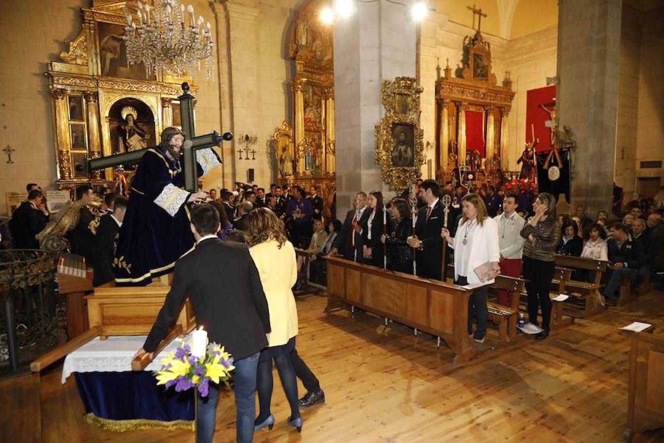 Besapié a Jesús Nazareno en Peñafiel