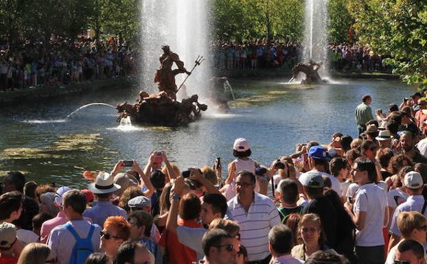 Las fuentes de La Granja volverán a correr en Semana Santa