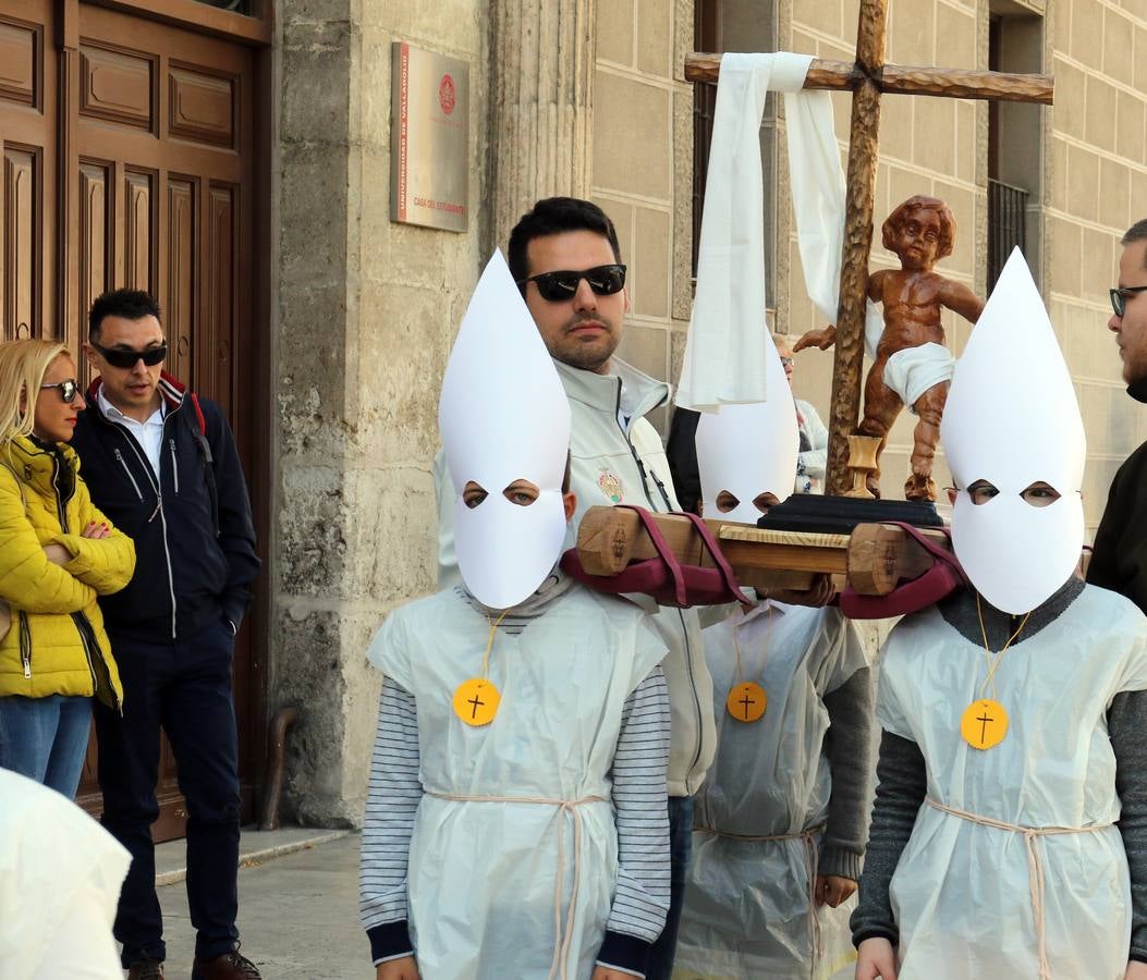 Procesión Infantil en la Iglesia de San Pedro Apóstol