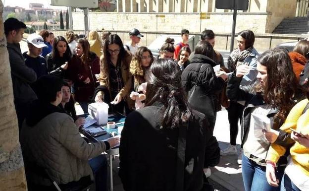 El 85% de los votantes de la consulta en la USAL piden la abolición de la Monarquía