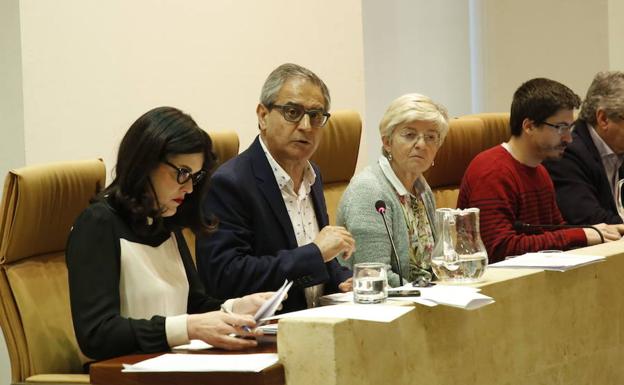 Virginia Carrera y Gabriel Risco encabezan la lista de candidatos de Ganemos Salamanca para su proceso de primarias