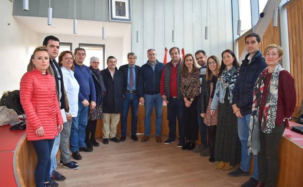 El PSOE se suma en Guijuelo al manifiesto promovido por la asociación Salvar el Archivo