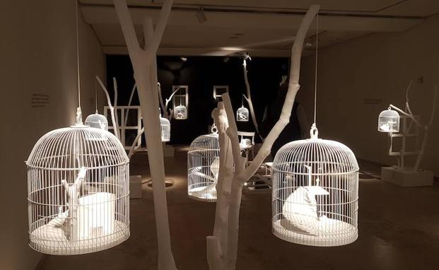 Jesús Capa traslada su universo kafkiano al Patio Herreriano