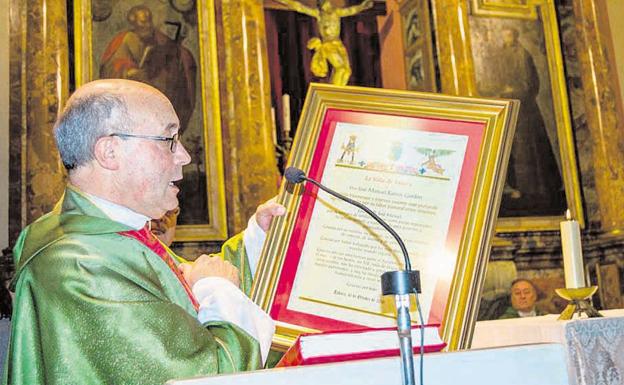 La víctima que llevó al Papa los abusos de Ramos Gordón en La Bañeza denuncia las agresiones en la Comisaría de Policía