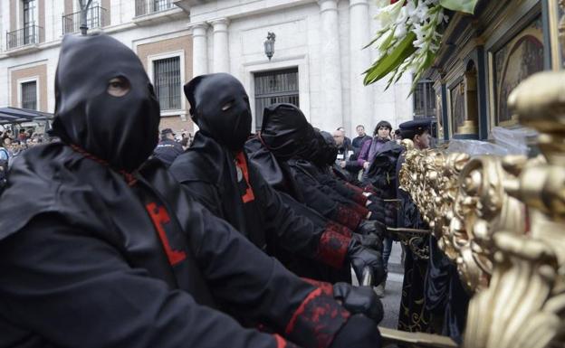 La cofradía de La Piedad de Valladolid solicita el indulto a Justicia para tres condenados