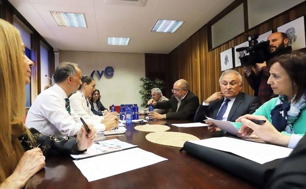 La igualdad fiscal permitirá a Castilla y León dejar de competir «con la mano atada a la espalda» para atraer empresas, según Igea