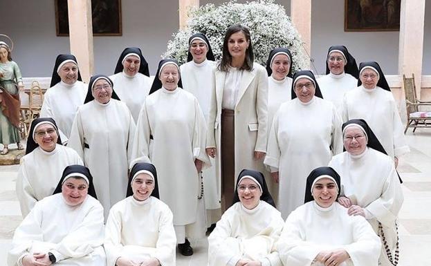La visita de la Reina emociona a las monjas dominicas de Lerma