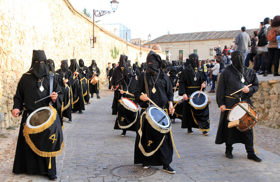 Procesión del Cristo Yacente de Gregorio Fernández en Segovia