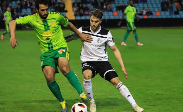 Peligro para el Salamanca CF tras la jornada 33 y Unionistas CF tiene todavía colchón