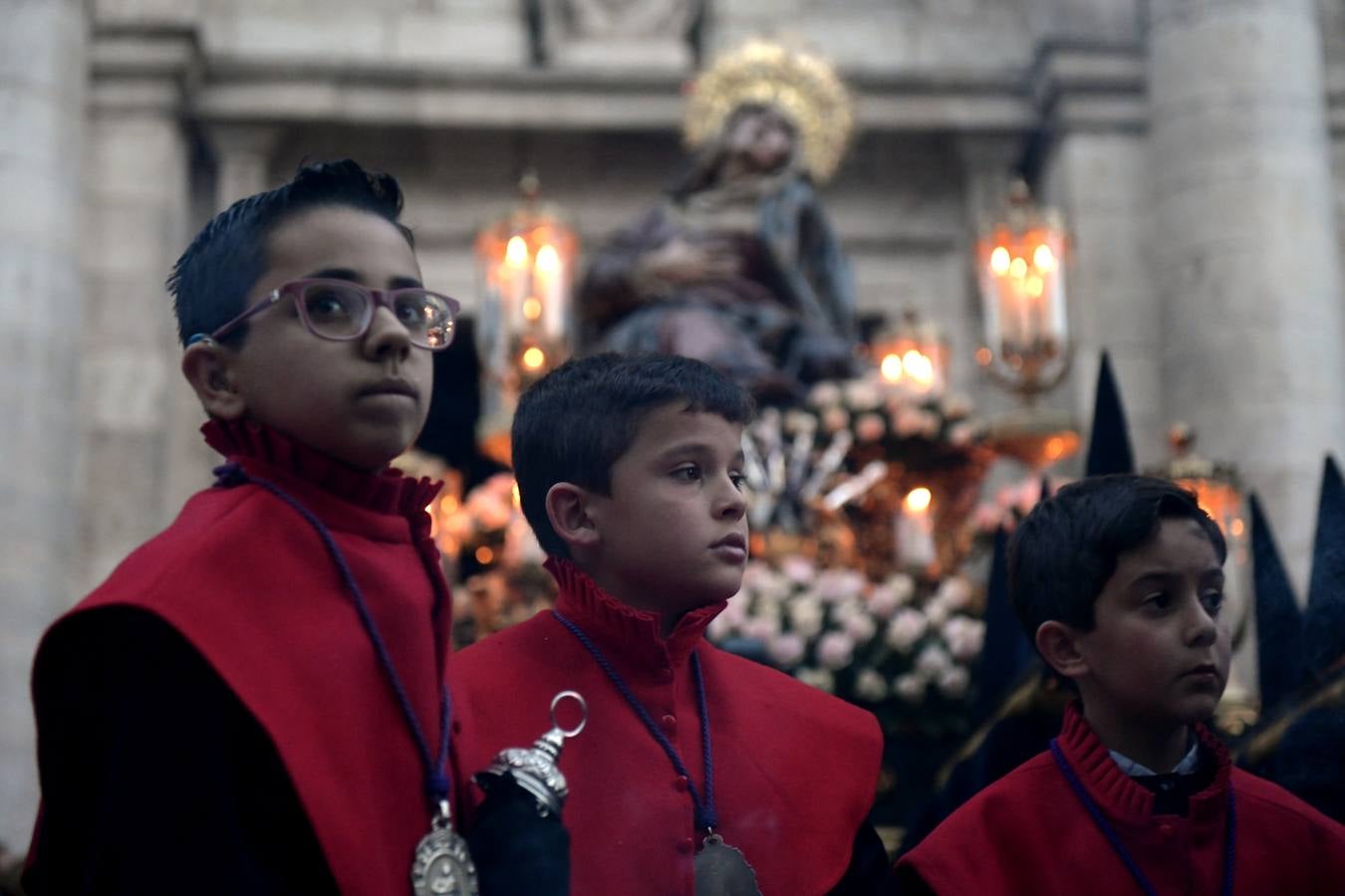 Procesión del Encuentro en la calle de las Angustias de Valladolid