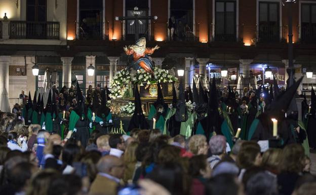 Retransmisión en directo de la procesión del Viernes Santo