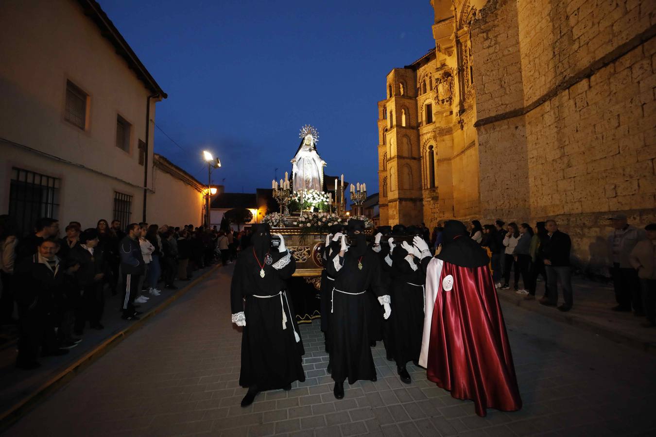 Procesión del Encuentro en Peñafiel (1/2)