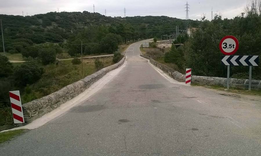 La Diputación reabre al tráfico ligero el puente de Bernardos