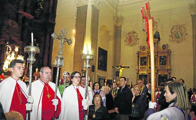 El Vía Crucis de la Misericordia se resguarda en la Compañía