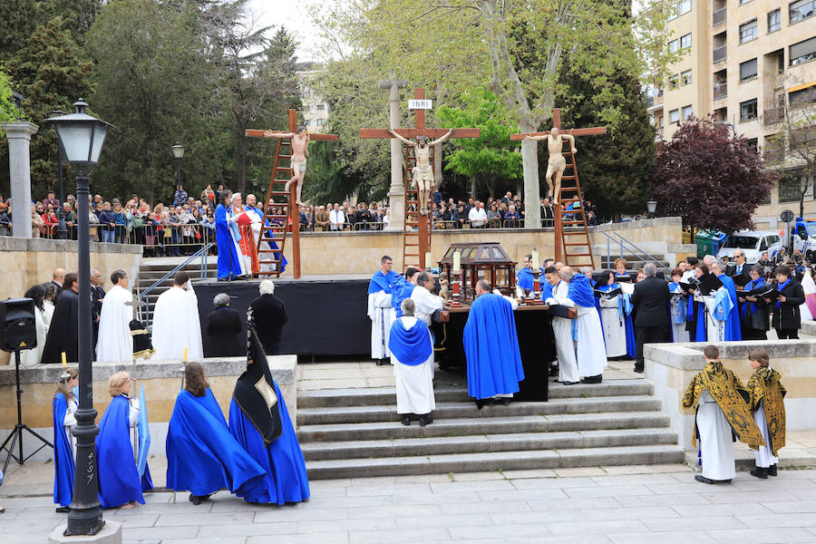 Acto del Descendimiento y Procesión del Santo Entierro en Salamanca