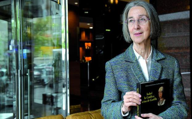 Isabel del Val: «La historia nos enseña que no puede confiarse en lo conquistado, hay que estar alerta siempre»