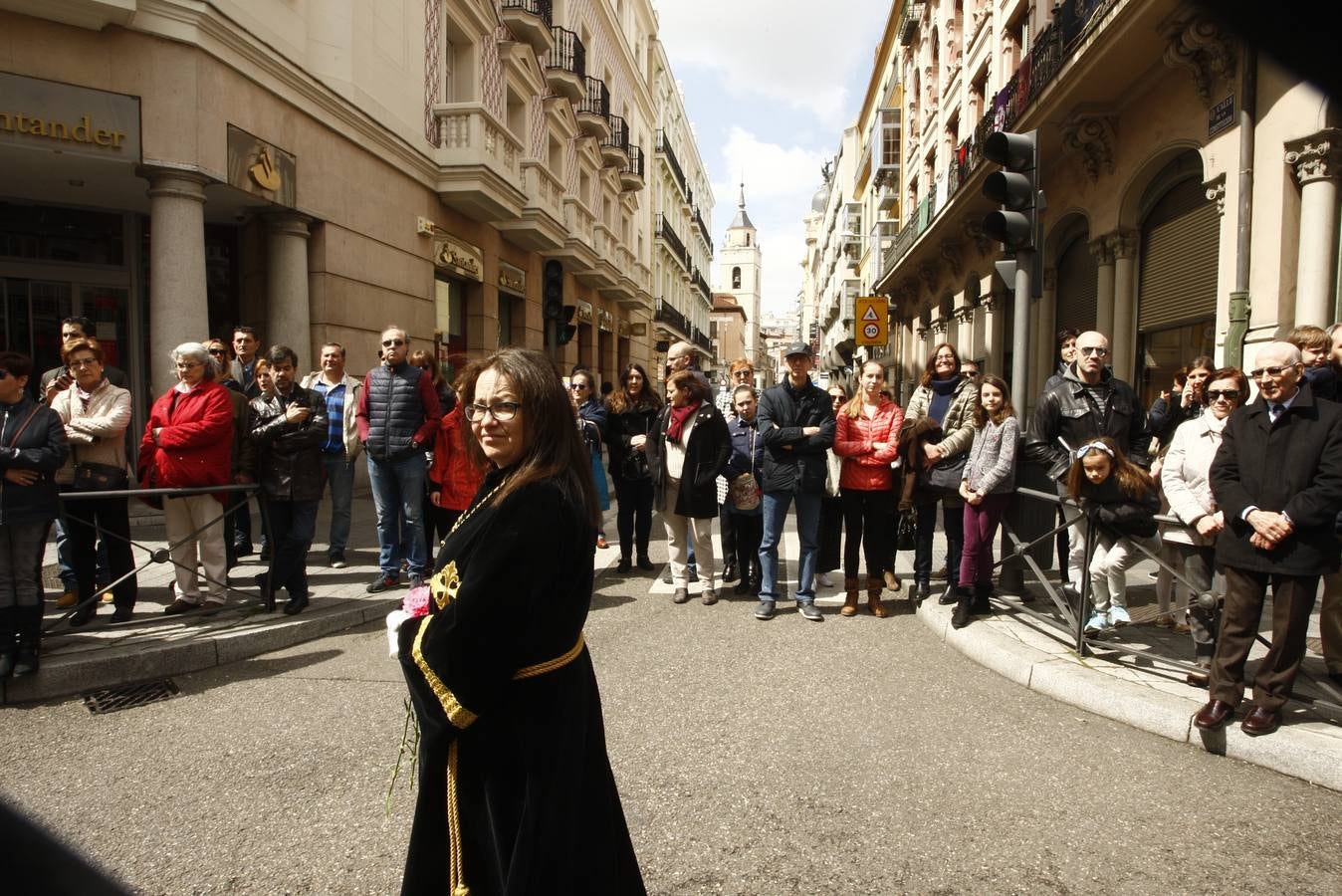 Público en la Procesión del Encuentro en Valladolid (3/4)