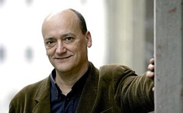 Martín Garzo: «'Caperucita' es maravilloso, decir que es un cuento tóxico es aberrante»