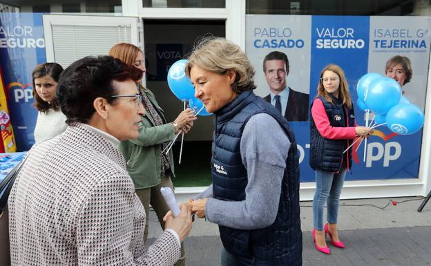 García Tejerina aboga por avanzar en la igualdad como derecho de las mujeres y conquista social