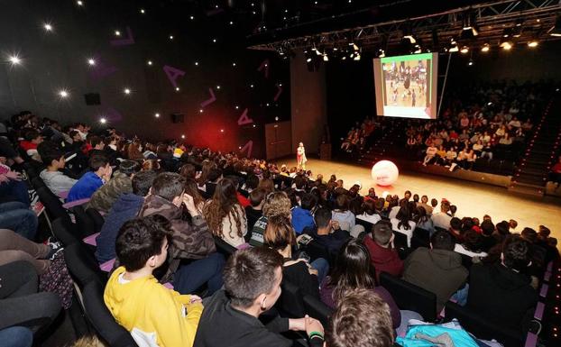 550 jóvenes participan en el LAVA en la final del Proyecto Astuto de difusión del asociacionismo