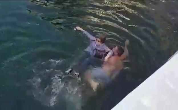 Un hombre en libertad bajo fianza salva de ahogarse a una vallisoletana en Puerto Banús